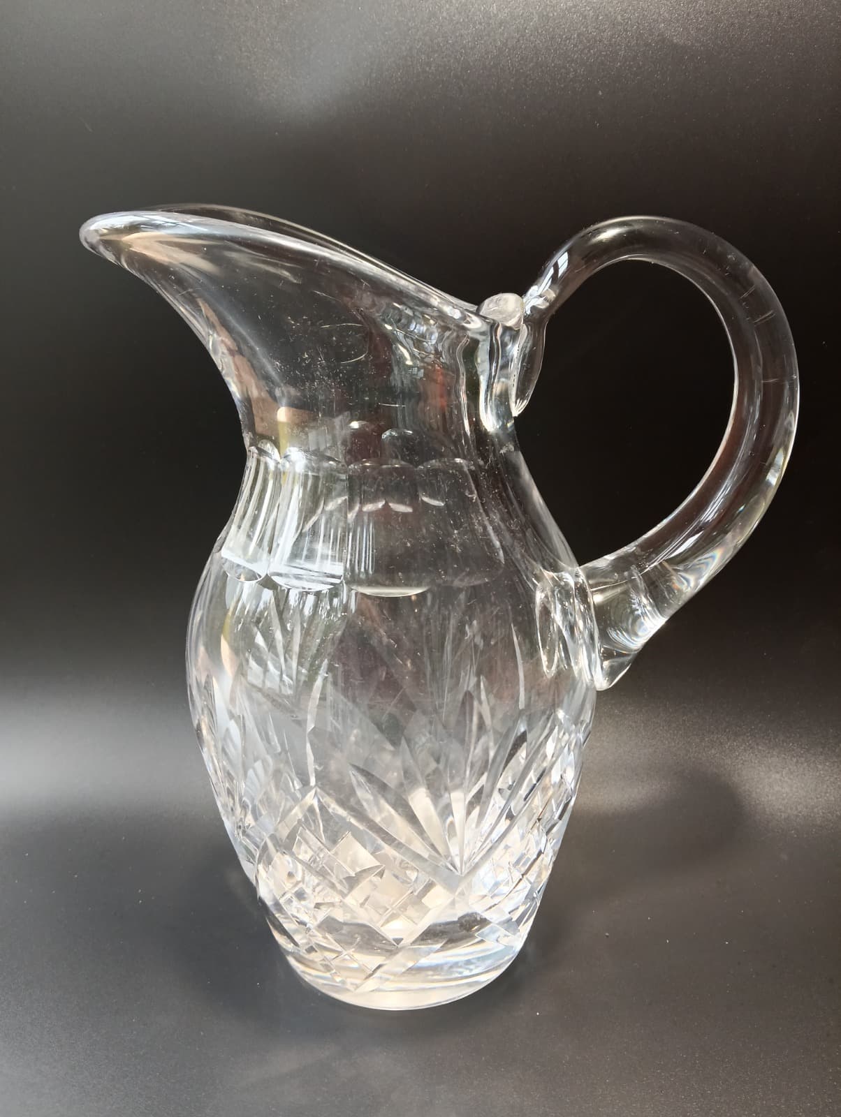 Pichet en cristal taillé, modèle Chantilly 2